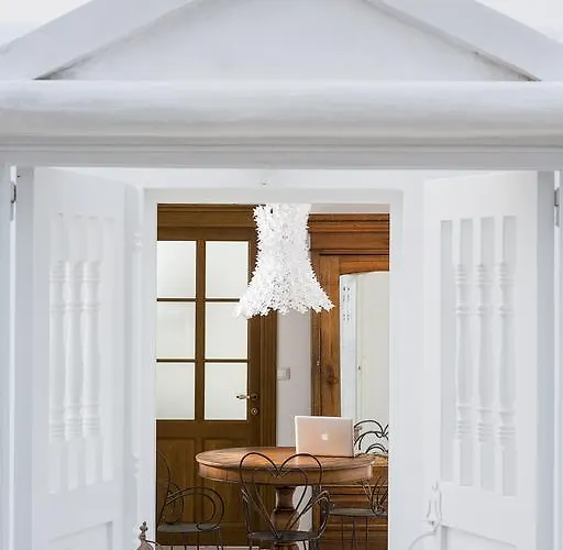 فندق Aether Boutique 3*